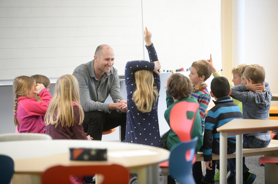 Förderschullehrer/Pädagoge für die Lehrtätigkeit in unserer inklusiven Grundstufe (m/w/d)